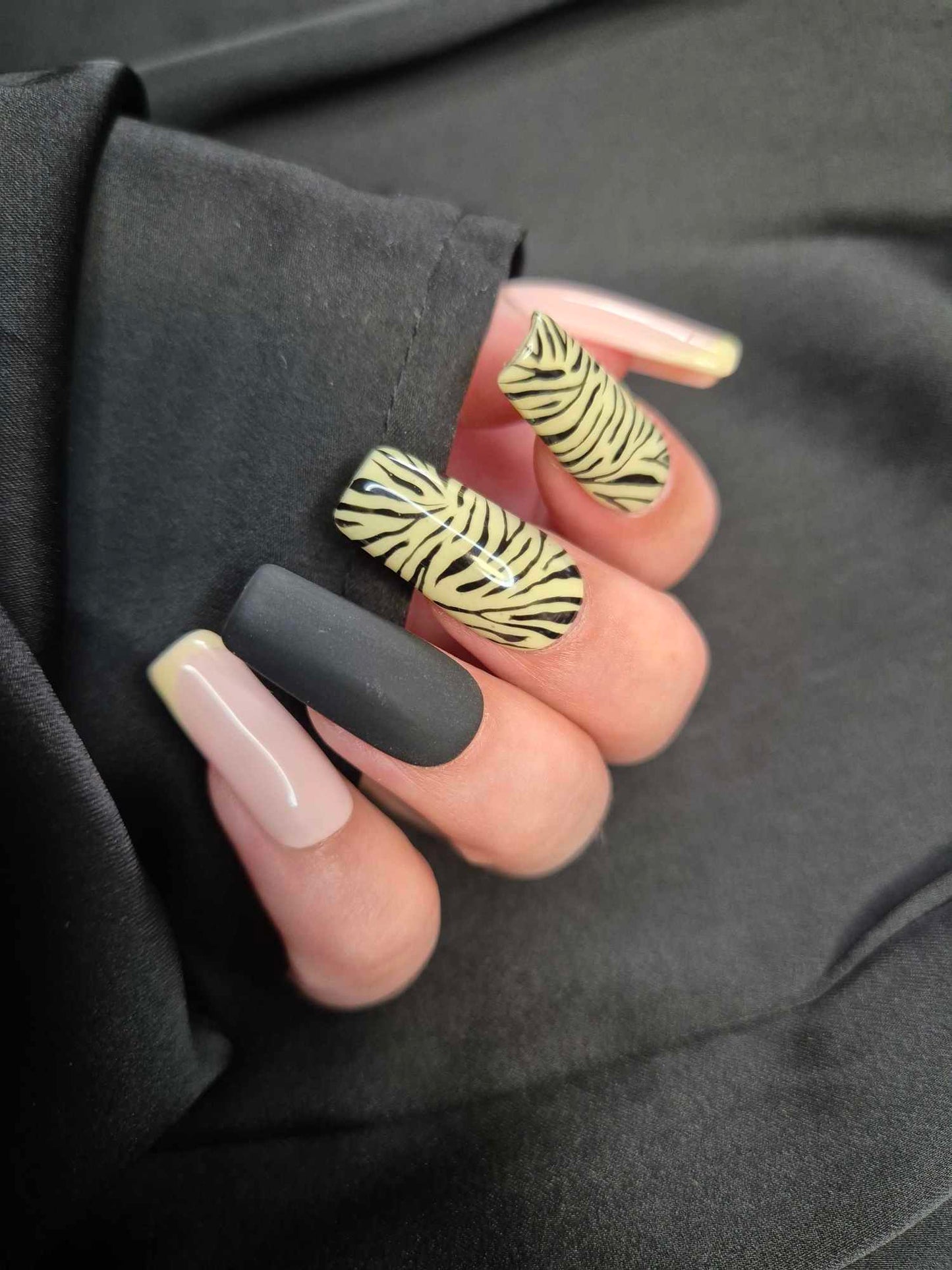 Modèle : Jungle Glow 🦓